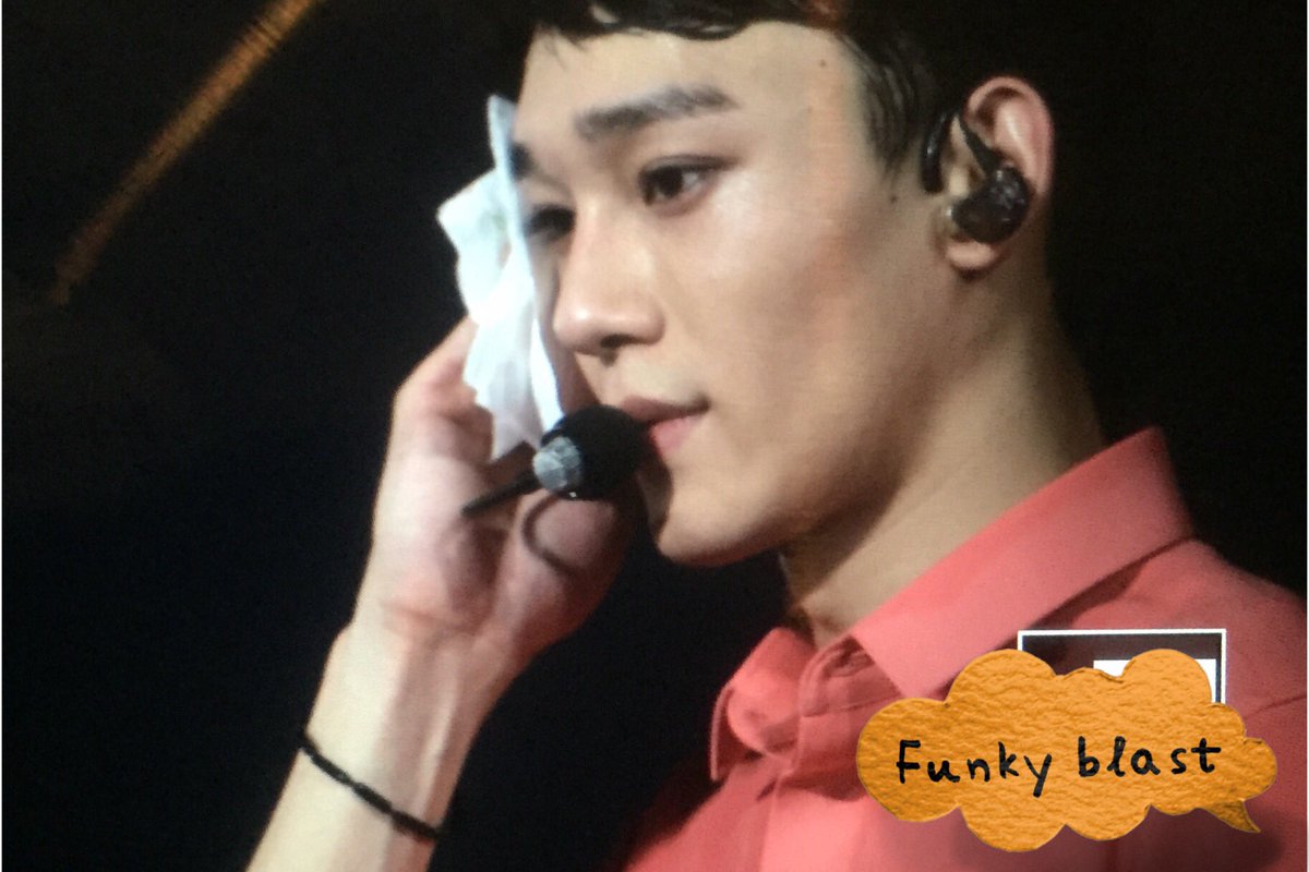 160320 The EXO'luXion dot CHEN 너무 오랜만에봐서 투디인줄만 알았는데ㅠㅠ 움직인다ㅠㅠㅠㅠㅠㅠ