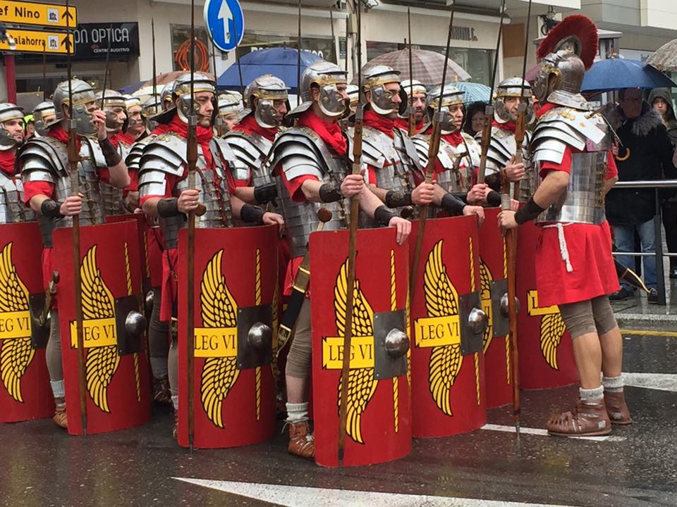 ANTONIONAHARRO's tweet photo. Buenos dias, hoy no llueve desde ayer nos encontramos en el mercado romano de Calahorra . https://t.co/sgUolhAdEj