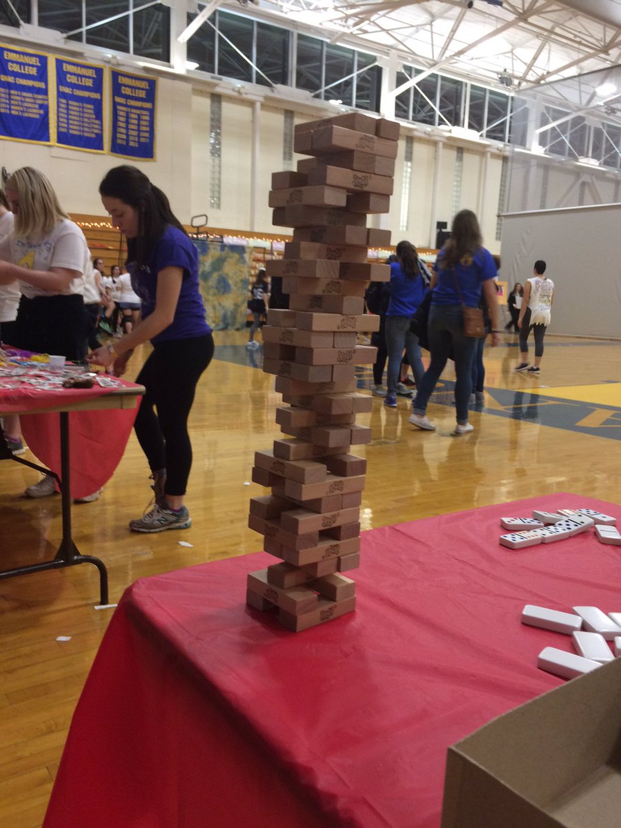 kmeserve19's tweet photo. Tonight I found my love for jenga! #ecdm16 #hour9 #stillstrong https://t.co/bvhdYopoiA