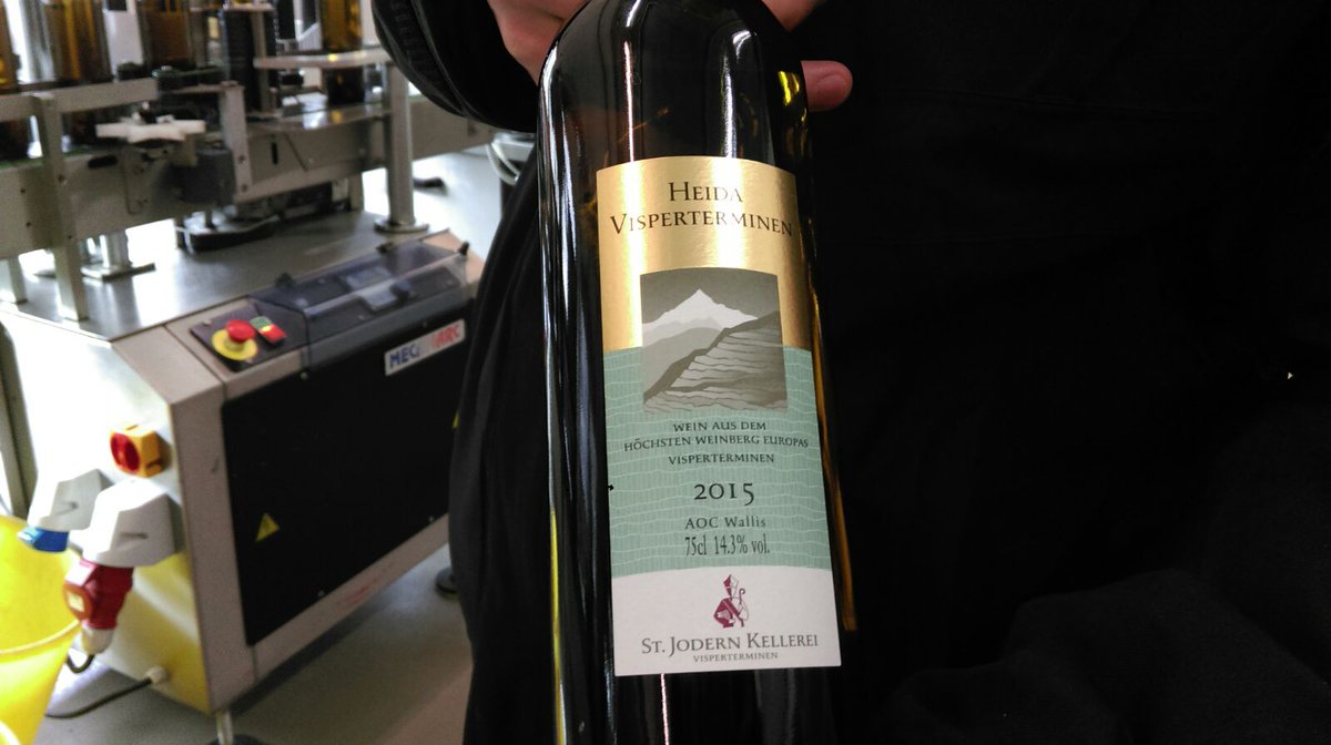 falkenhainer's tweet photo. @TheCapraSaasFee  team on tour to test the new #Heida at @HeidadorfTouris #Visperterminen @DecanterAwards https://t.co/M656CsrqWb