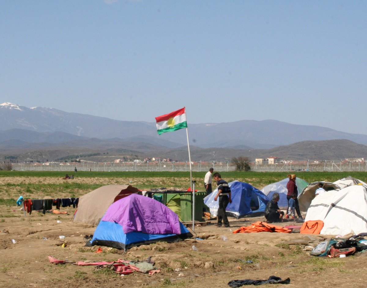 KariWeiner's tweet photo. People in #Idomeni will celebrate the intern. Nouruz-Day (spring feast) at 17 pm with a huge fire, songs and dances. https://t.co/HGN4wVmbHL