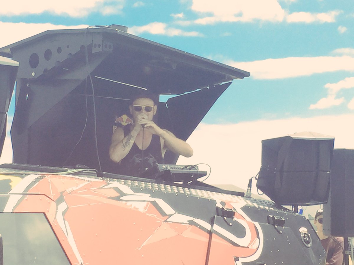 beat beat beat <a href="/Jed_Beatbox/">JED EYE</a> <a href="/GuyMcDonald/">Guy McDonald</a> <a href="/SportShowSA/">Cape Argus SportShow</a>