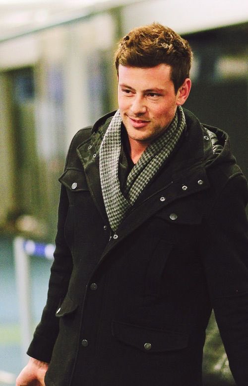 GleekForJB's tweet image. Still hurts 💔 #rememberincory #corymonteith