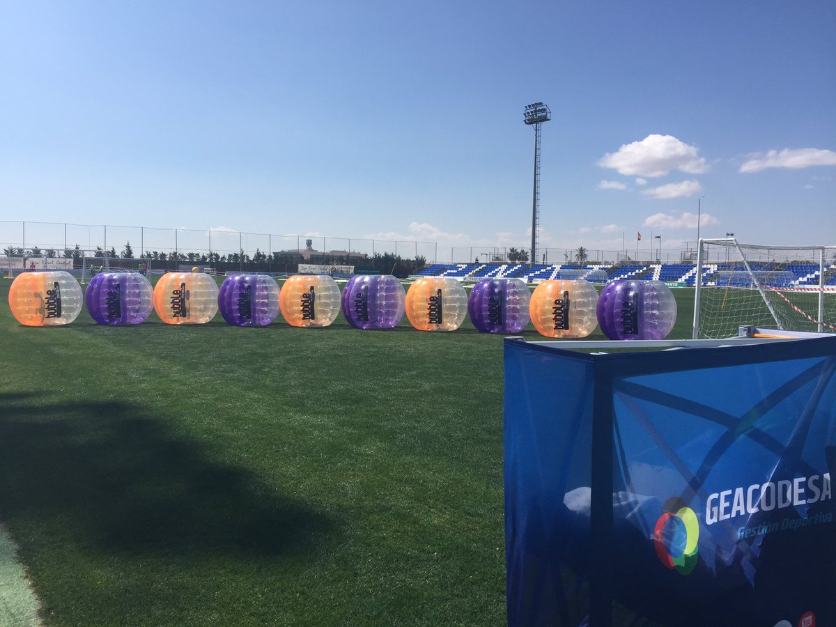 BubbleMurcia's tweet photo. #Participando en la #fiestadelfutbol en @PinatarArena #disfrutando de su #aniversario junto a @geacodesa https://t.co/JUxvM6aIan