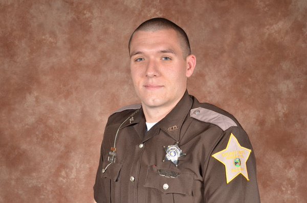 BFTFAurora's tweet photo. #OIS Our prayers R w/the 2 Howard County IN dep. Both shot Dep Koontz is critical, Sgt Buckley stable. Suspect Dead. https://t.co/uTvOIQszie