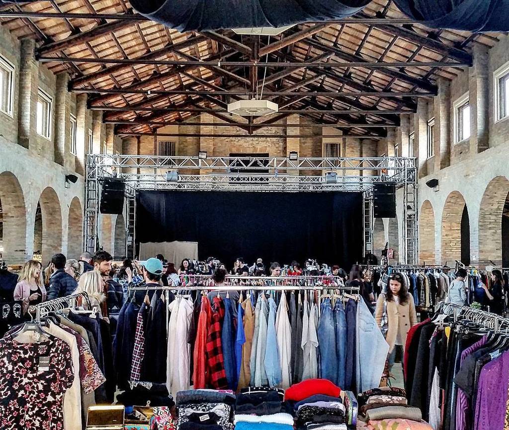 IgersEmRomagna's tweet photo. Ravenna è Vintage!
[#GarageSale]

#igersravenna #instaravenna #ig_ravenna #igersemiliaromagna #ig_romagna #myer #tu… https://t.co/1oyCyKPPes
