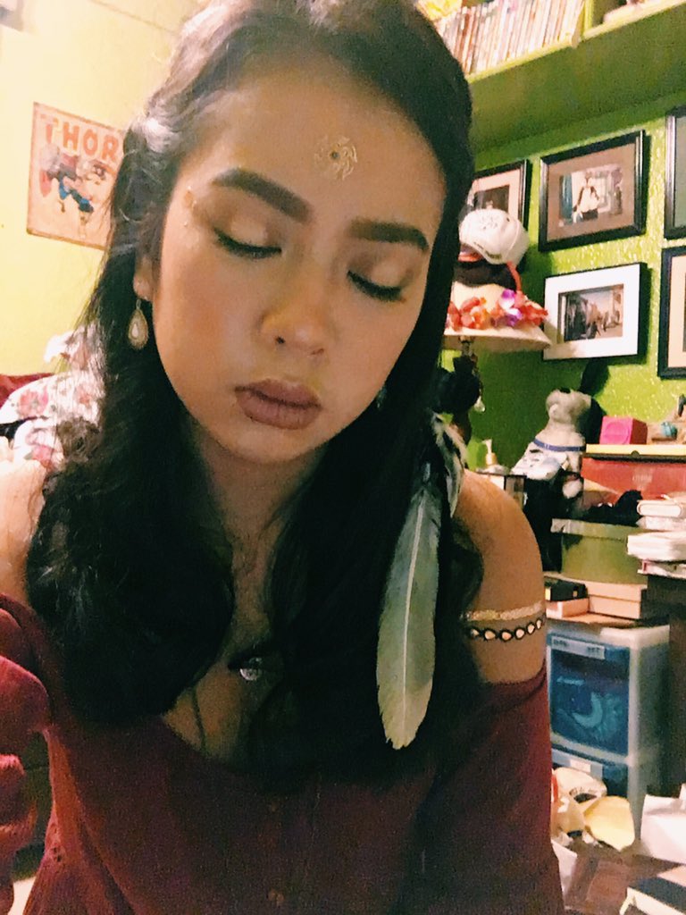 dannybanzon's tweet photo. Hehe shameless tweet but... I think I was born to be a hippie... https://t.co/JghOo9apOx
