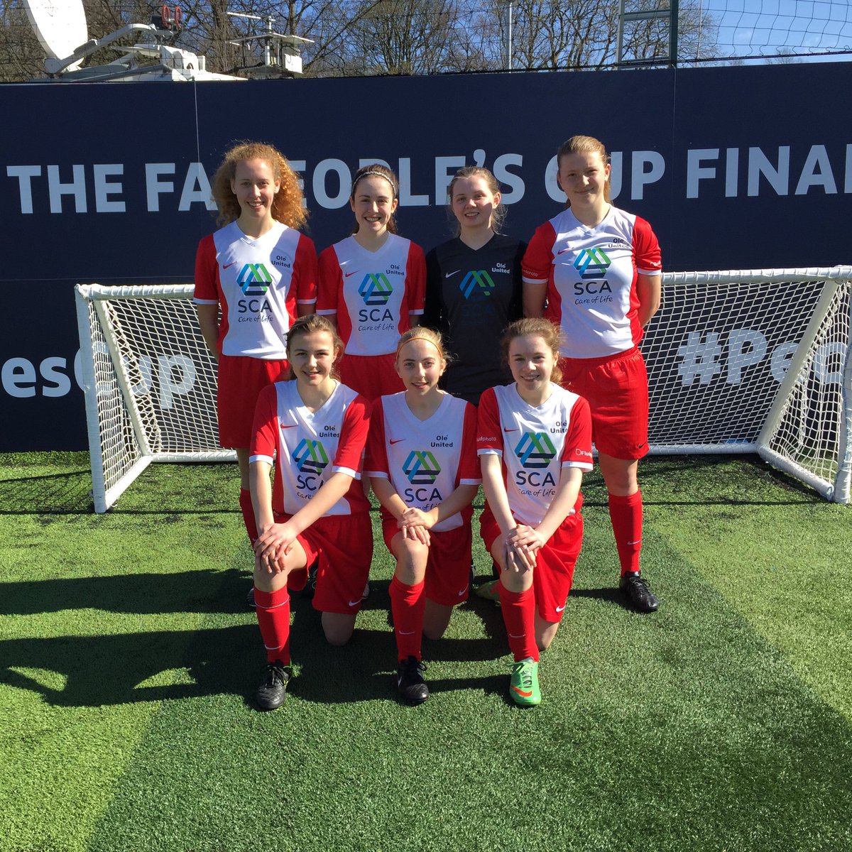 Next up is the U14 girls' final! 🏆

It's Frampton Rangers against Ole United. Who's taking home the #PeoplesCup?