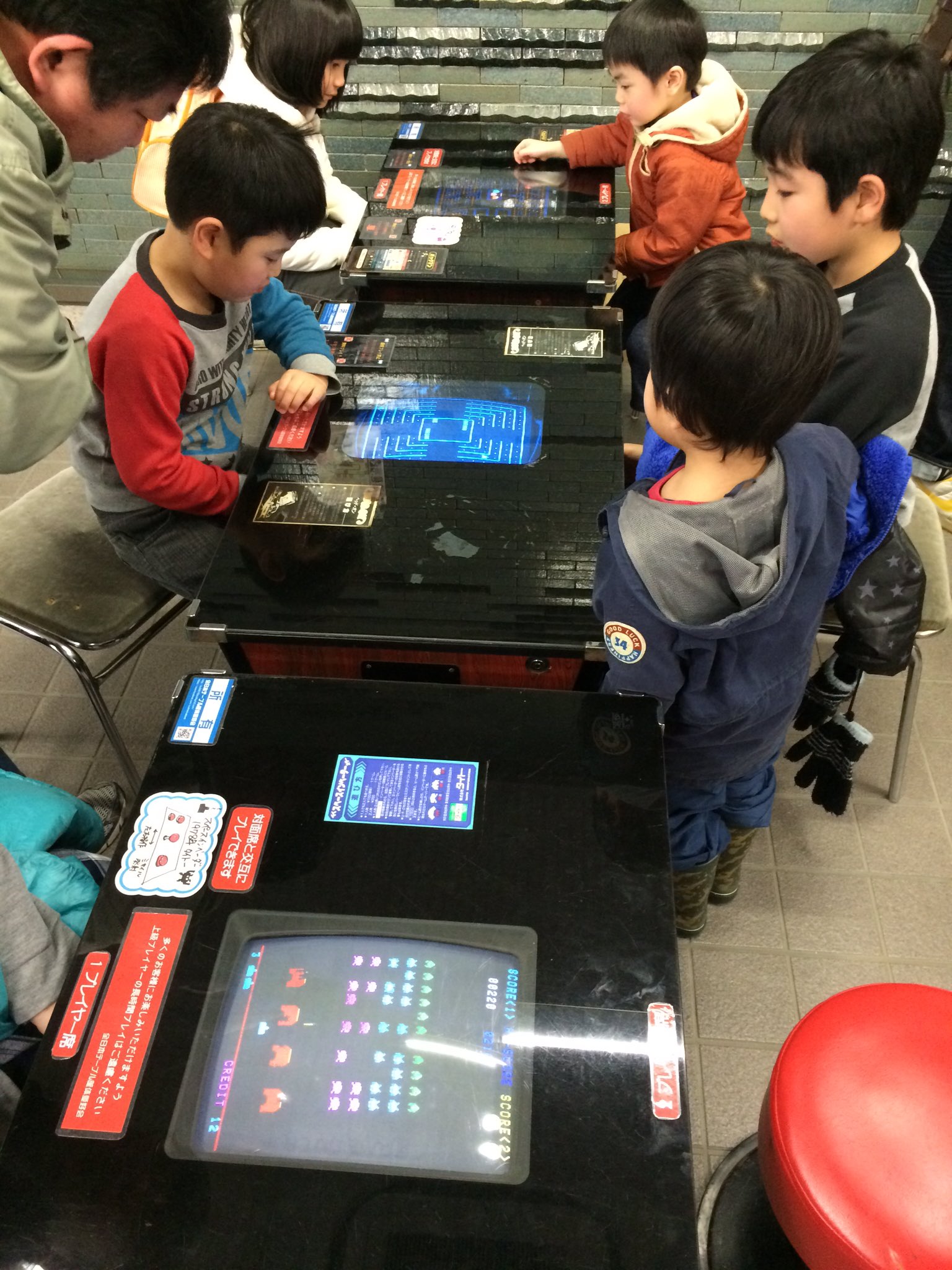 全日本テーブル筐体愛好会 Ajccf 台のビデオゲーム筐体を無料で開放した 第9回三条おもちゃフェスティバルの インベーダーゲームコーナー は大人から子供まで大勢の方々に楽しんで頂きました T Co Kgjrn8auls Twitter