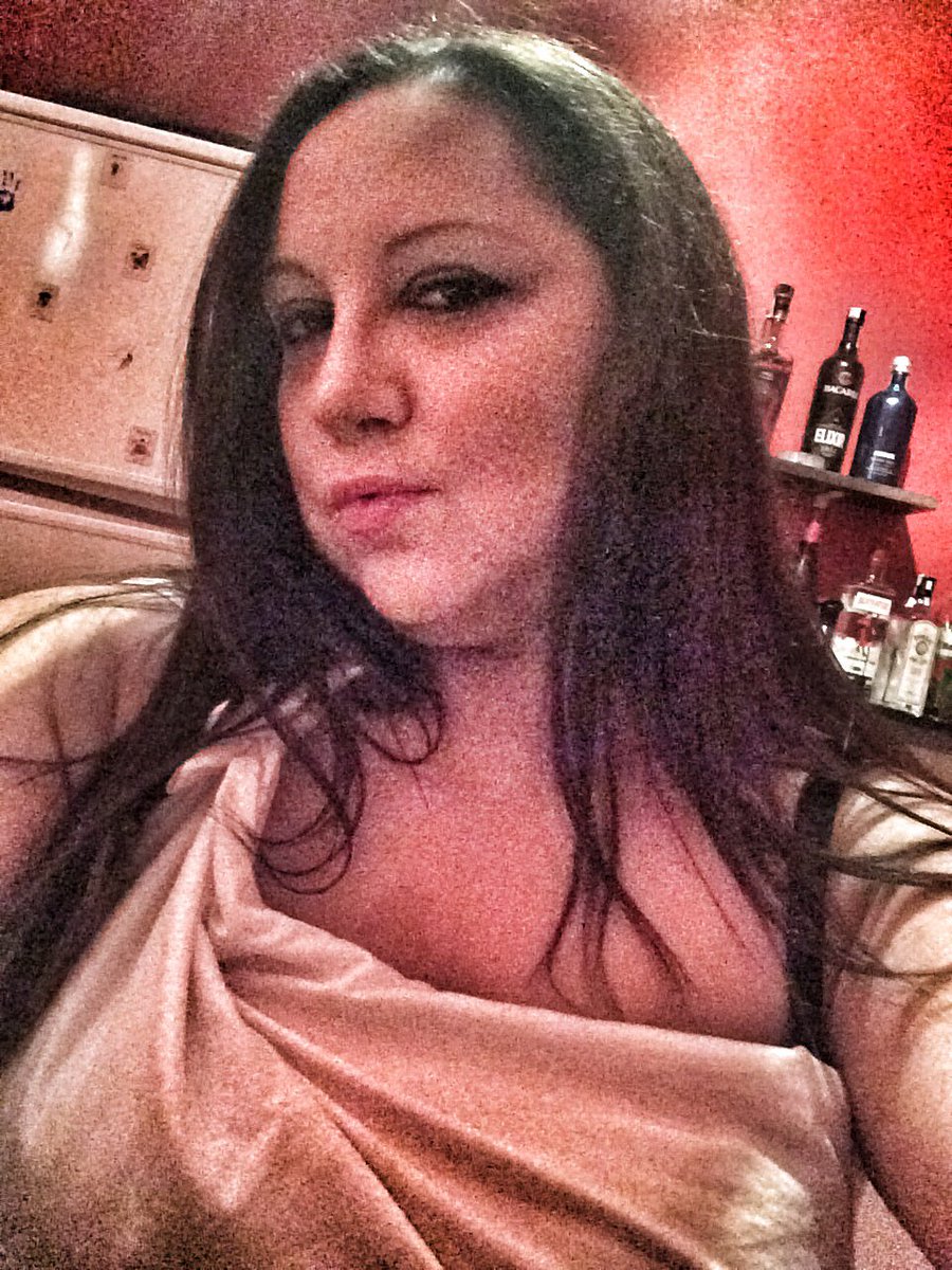 Mrs_Verenice's tweet photo. Toga Party! ;) #MistressVerenice #LCRCLUB https://t.co/MqHd7kdTKV