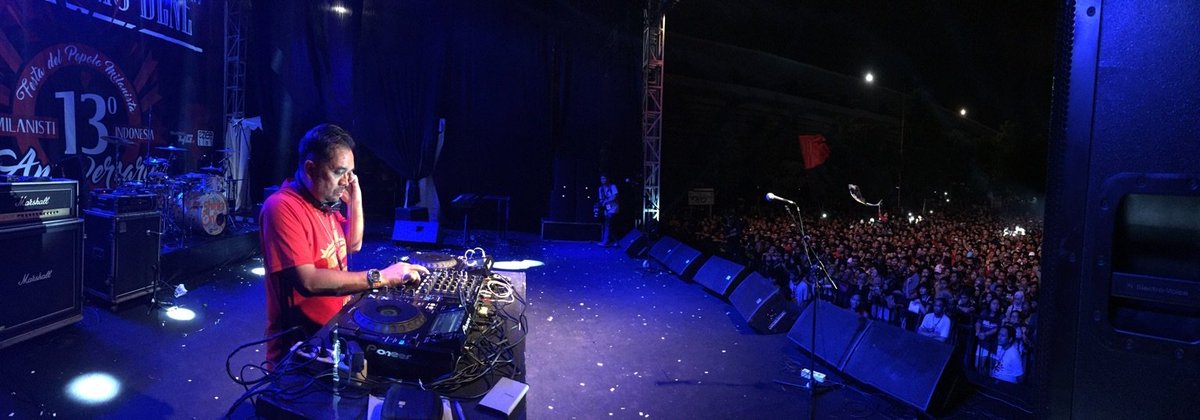 Founder Milanisti Indonesia wak <a href="/arifikram/">Arif Ikramovich</a>  perform DJ di pesta rakyat milanisti Indonesia #Ins13me