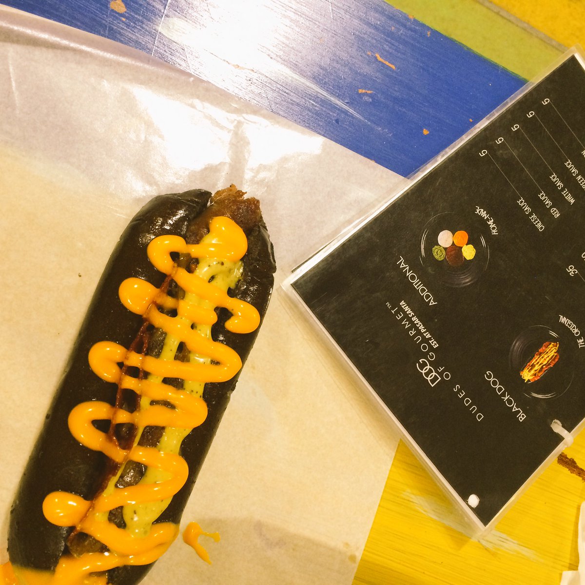 Enjoying Black Hotdog <a href="/diyoji_jkt/">DUDES OF GOURMET</a> at <a href="/SleeplessTebet/">Sleepless Tebet</a>