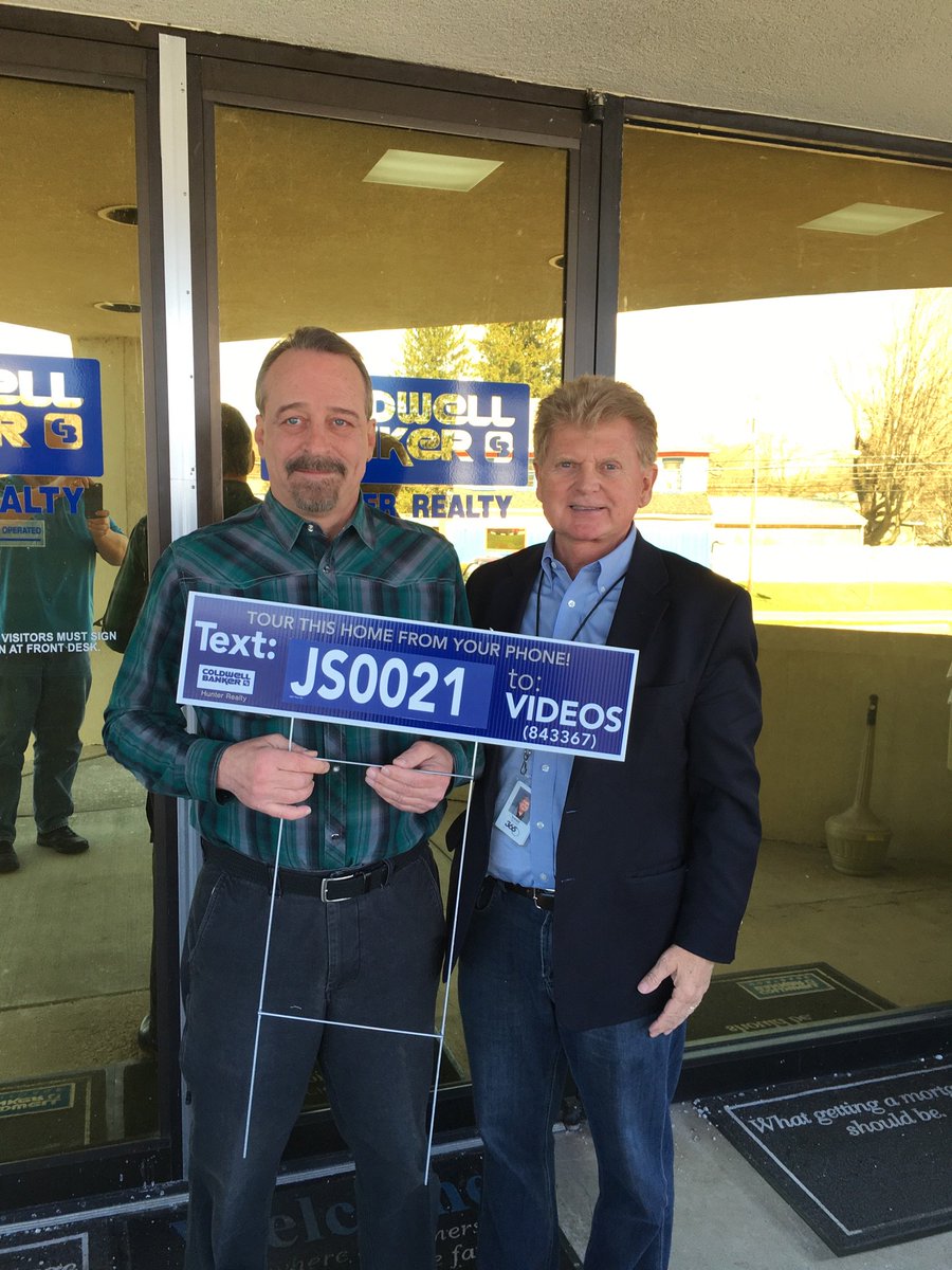 CellAHome's tweet image. Congrats to Top Producer, John Scaglione for being a CellAHome lead capture Client! ow.ly/ZG3FQ