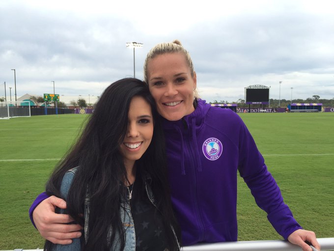 #TheKeeper .. But, for real though. Stoked to finally get a photo with this awesome human being! @Ashlyn_Harris<a href="/tag/thekeeper"class="tags">#TheKeeper</a>