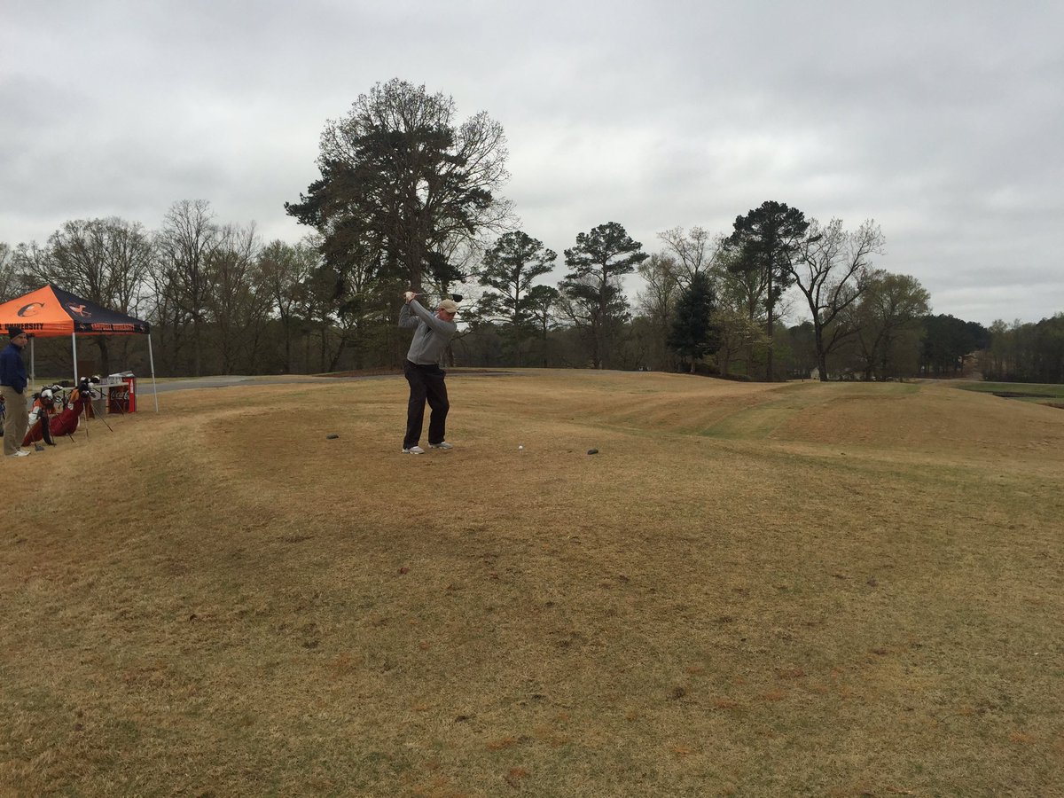CampbellPGAGM's tweet photo. Round 2 of the #cumasters has begun. Who will make a late round push for a North/South spot? #northsouth #cupgm https://t.co/QCeANUzwIW
