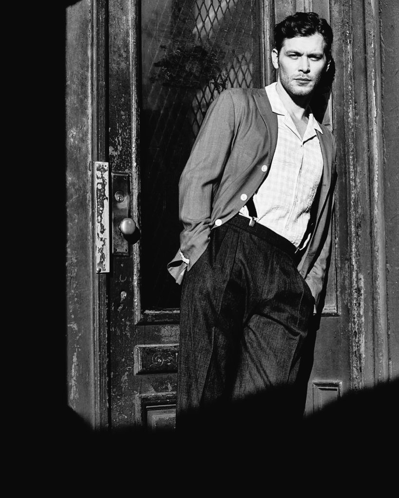 "This is as close as I'll come to be seductive, within any manner of the word." 

#SeductiveSunday