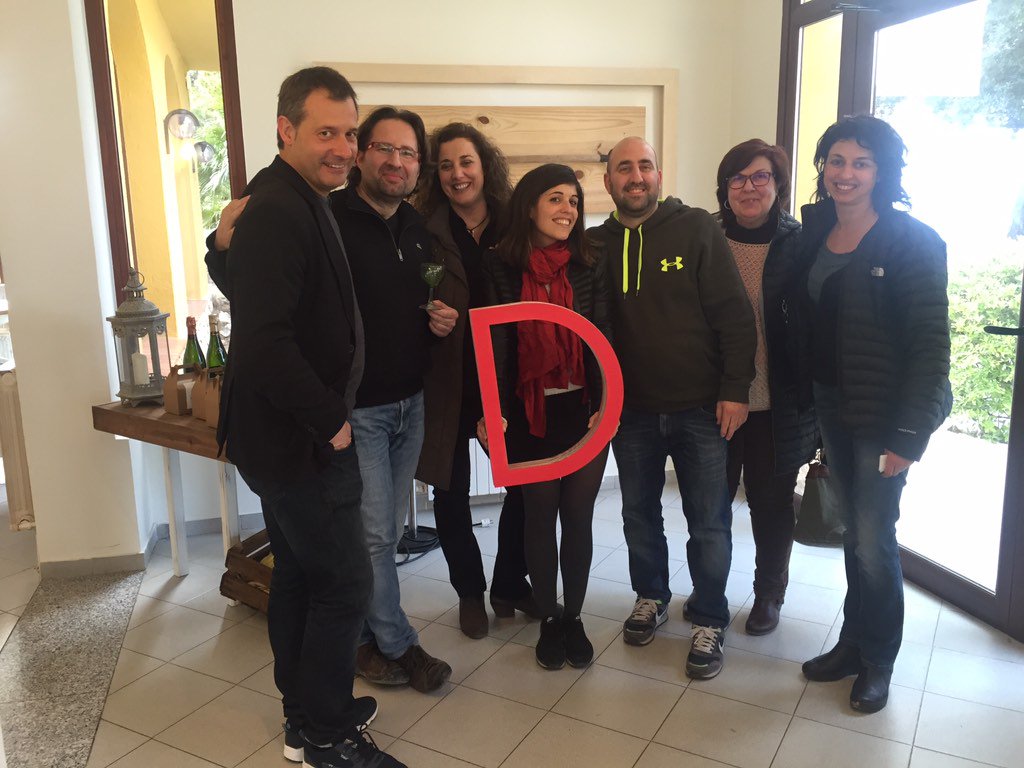 Llopart1887's tweet photo. Microcosmos #llopart a la taverna musical del Festival #Decanta #rose #cava #sparklingwine @p_golferichs #undiaunvi https://t.co/yYbcT6ljsc