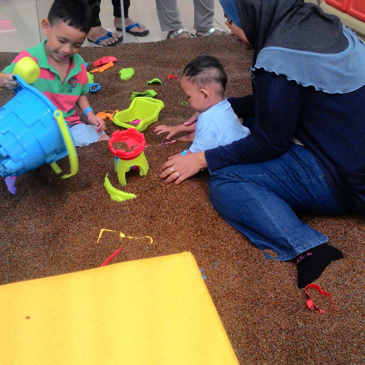 shah efandey tweet media