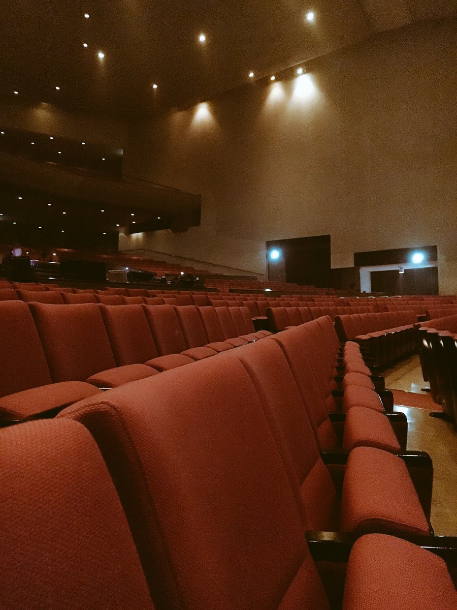 makabeyouhei's tweet image. 前橋ベイシア文化ホールはみんな言ってますがとても音が良くて気持ちいい会場でした。音が良いと自然に力が抜けるので演奏も良くなる。楽しいライブだった。バンドが極まってきてる感じ。