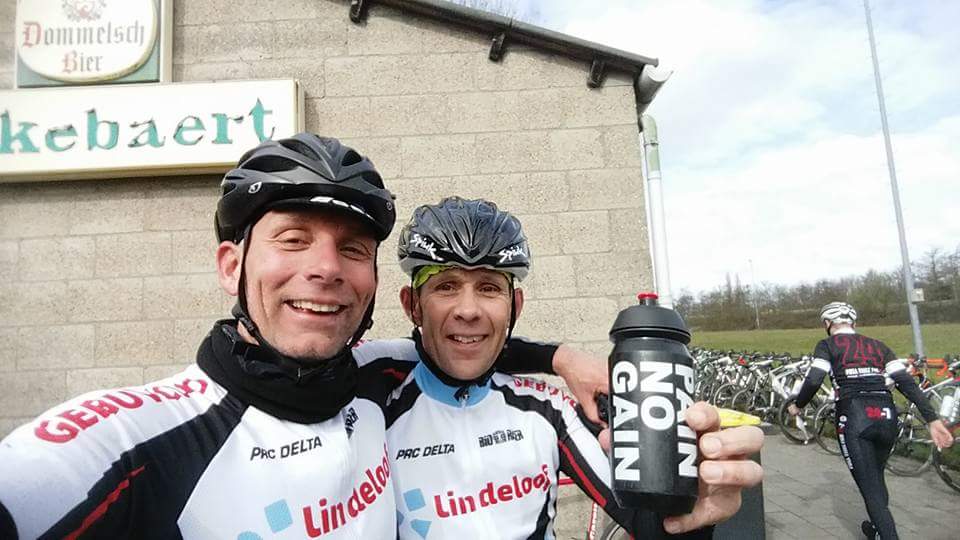 mduson's tweet photo. Bekijk mijn rit van 71,6 km op Strava: https://t.co/62Naal7MuJ / koers bij De Coureur met @RKuikstra https://t.co/U6zW6WsRFH