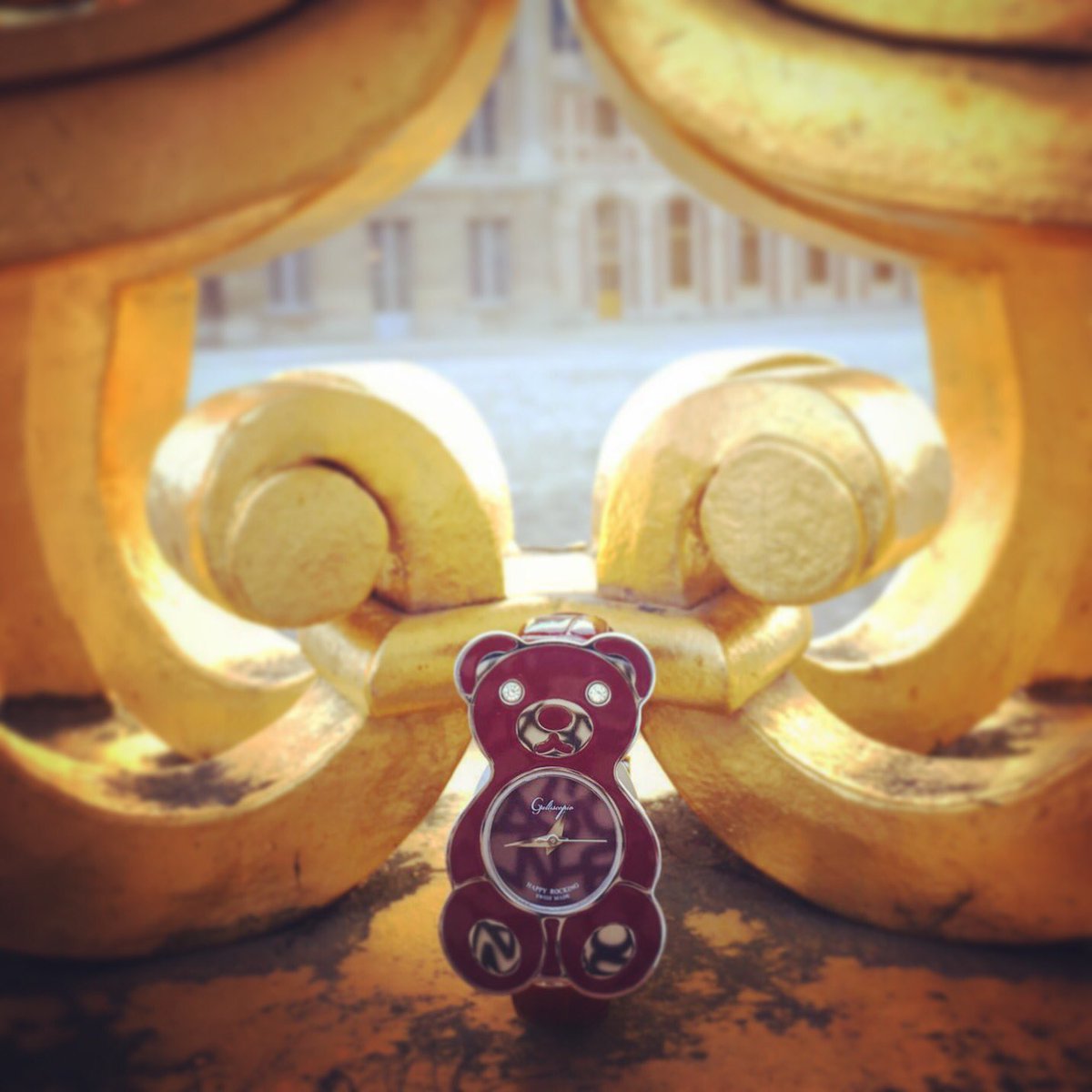 Galtiscopio's tweet photo. Happy Rocking Collection
#timepiece #bear #swing #style #bugundy #leatherstrap https://t.co/ZLRSEtPK7R