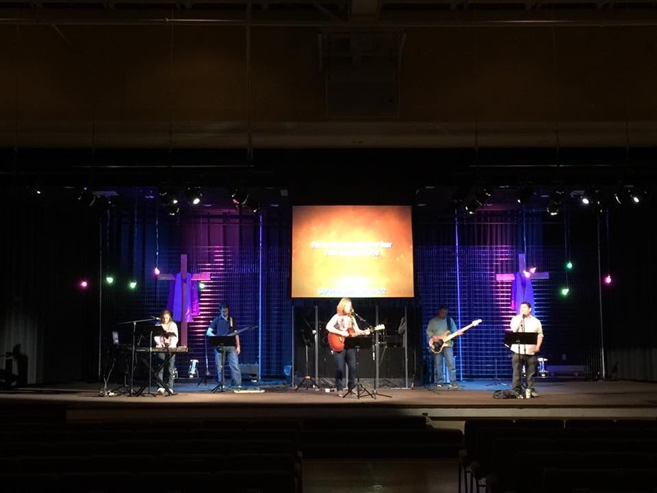 RiverClub's tweet photo. We're ready for a great morning! Just missing you! Join us at 9:15 and 11:00am. #PalmSunday 
#EasteratRiverClub https://t.co/QlhGCeuMbj