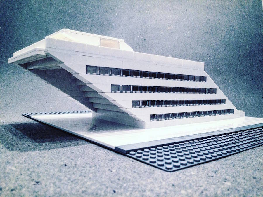 JakeGraydon's tweet photo. Love these Brutalist structures in LEGO created by Arndt Schlaudraff - https://t.co/LBslIKt2sy #architecture #LEGO https://t.co/lkZcnnbyrb