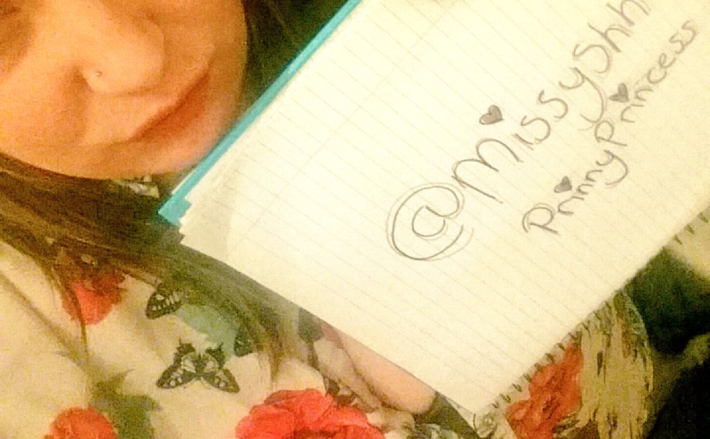 MissyShh's tweet photo. Just reminding you guys I'm #vertified 
😗
@rtpiggy
@loserslave5
@RT4tat2
@RTCunt96
@RTpig
@rtpigs
@coleyRT 
#findom https://t.co/UHdAo1OXcq