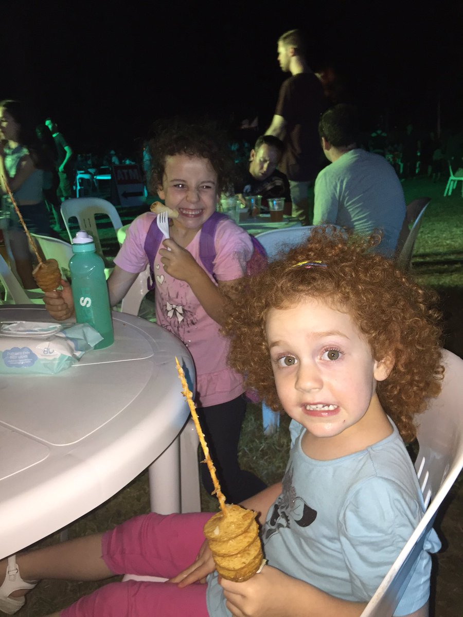 CBRFoodie's tweet photo. Compromise. Got their #ChipsOnAStick as long as they ate a #Springroll & #PrawnDumpling too #Enlighten #Canberra https://t.co/LbE47Sb24A