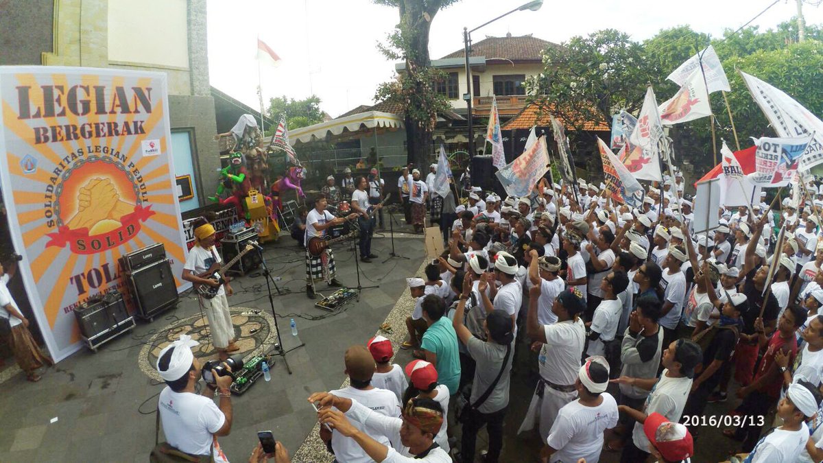 <a href="/naviculamusic/">Archipelago Rebels</a> dan Desa Adat Legian. Siap Puputan Hantam Mafia Hukum! \m/ #DesaAdatBergerak