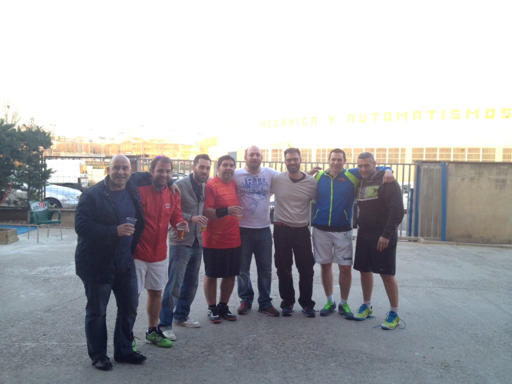zeldanin's tweet photo. 4a jornada en casa @iPadel_Valles lliga catalana 2a categoria Vallès @FCatalanaPadel y 3 puntitos más #LEVELUPTEAM https://t.co/2SwA8bwrnd