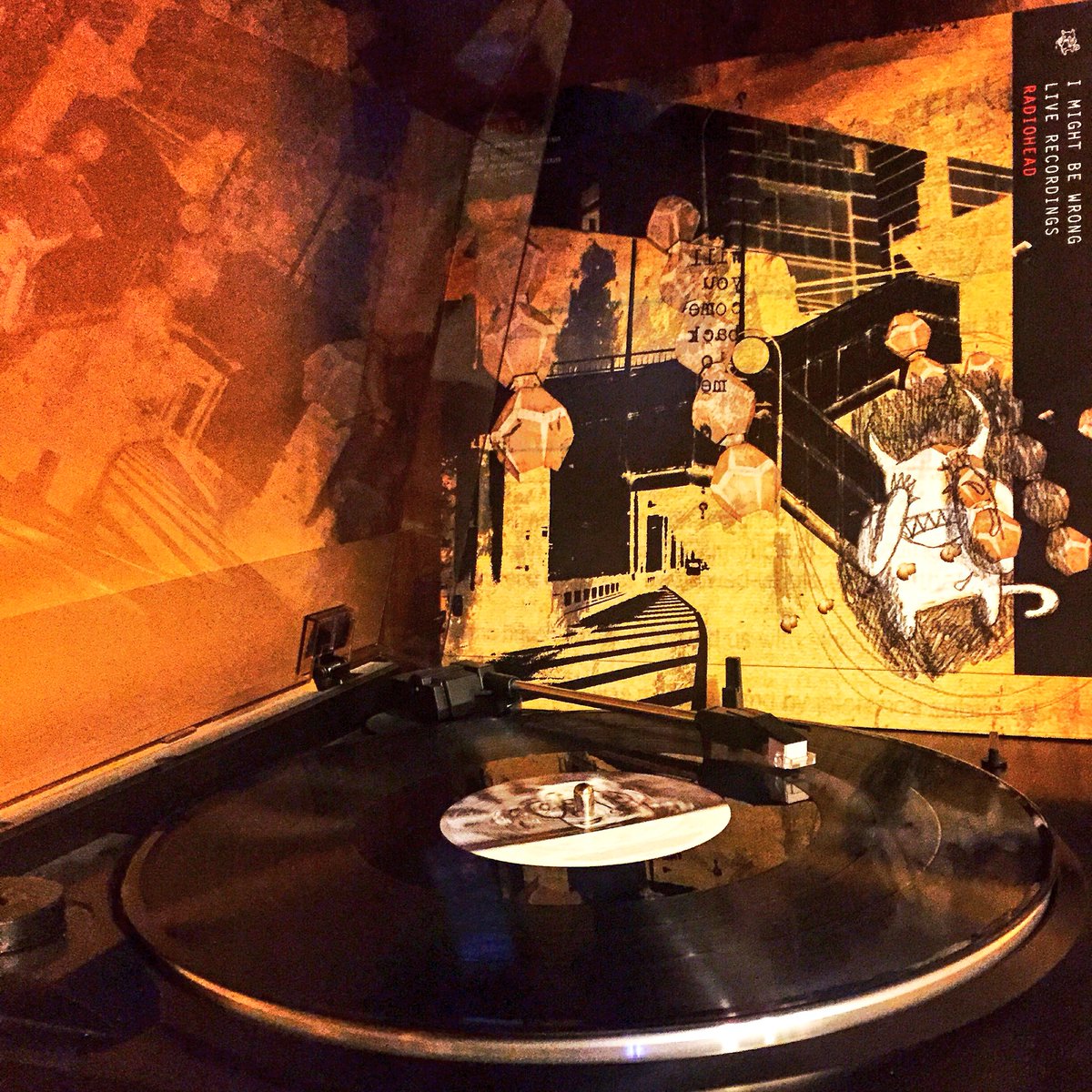 Riotcatss's tweet photo. I'm not living, I'm just killing time..
#Radiohead #IMightBeWrong #Vinyl https://t.co/s1ww93zZws