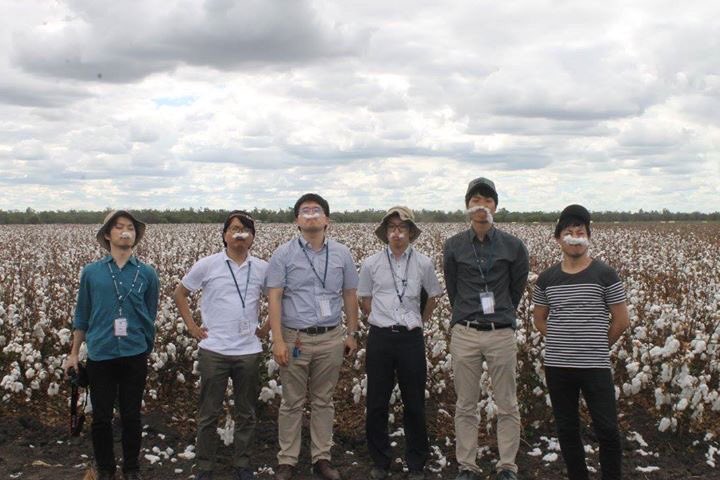 CQRuralHealth's tweet photo. Japanese visit to learn from the best GP's in the world. Taking in some culture as well @Fly_texan @CottonAustralia https://t.co/K75QCJX96d