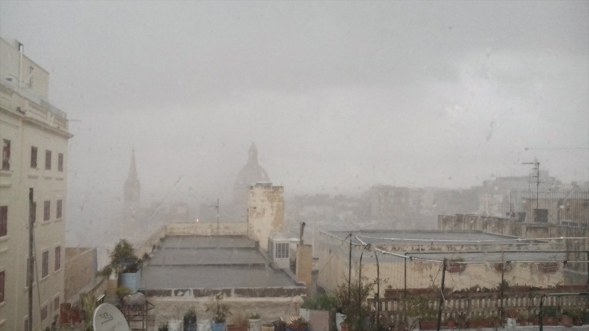 Rainy weekend in #Valletta #Malta #rain <a href="/MTAMalta/">MTA Malta</a> <a href="/DescubreMalta/">Descubre Malta</a>