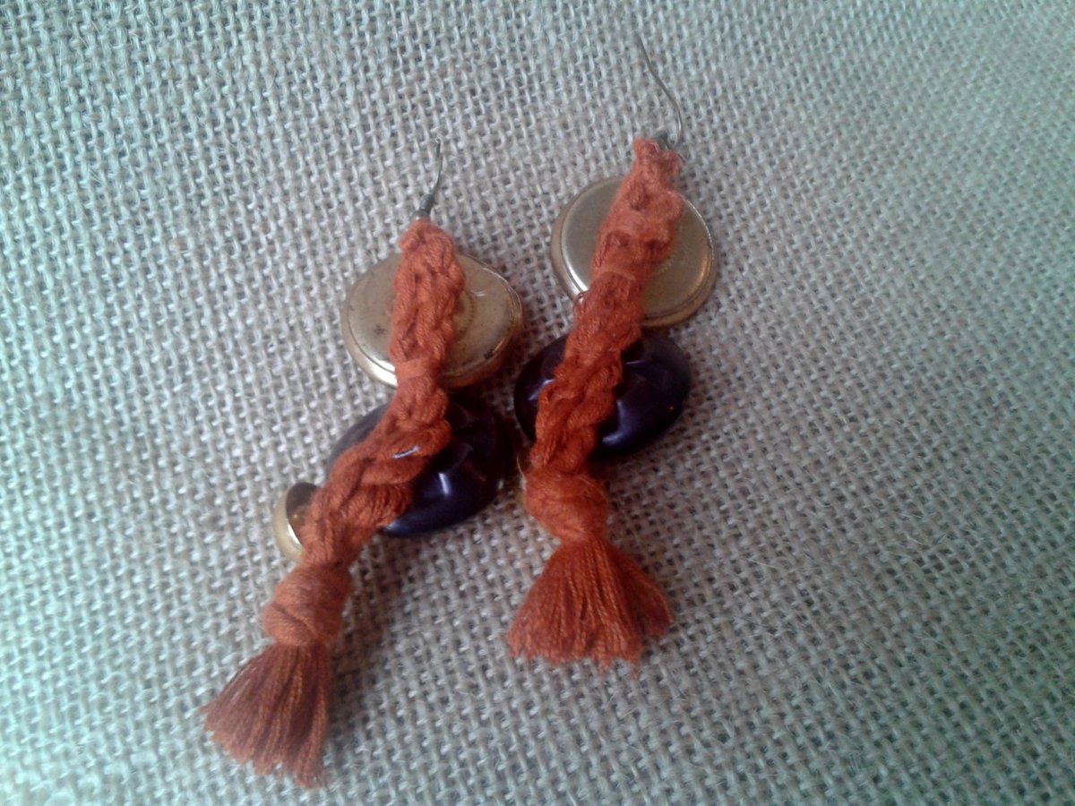 SophieLadyParis's tweet photo. Tibetan Style Buttons Beaded Earrings Handmade French Gong Man… https://t.co/kWO58jYERH #FRENCHLINENS #ButtonEarring https://t.co/Jg79ydqS2Z