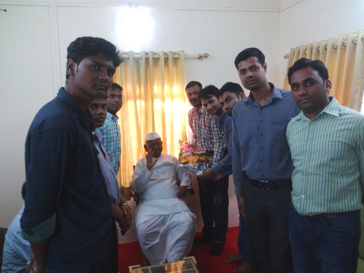 anjani0809's tweet photo. We met with Anna G only court can save us #saveidbibank @SitaramYechury @ArvindKejriwal @OfficeOfRG @yadavakhilesh https://t.co/te0W7cA3hu