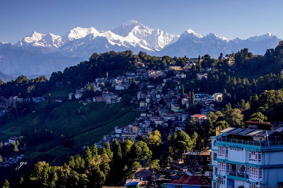 TheDarjChron's tweet photo. Indian Railways Offers Special Tour Package for #Dareeling #Sikkim
https://t.co/2PkXJXgcaX
#IncredibleIndia https://t.co/yDLdKfbaMh