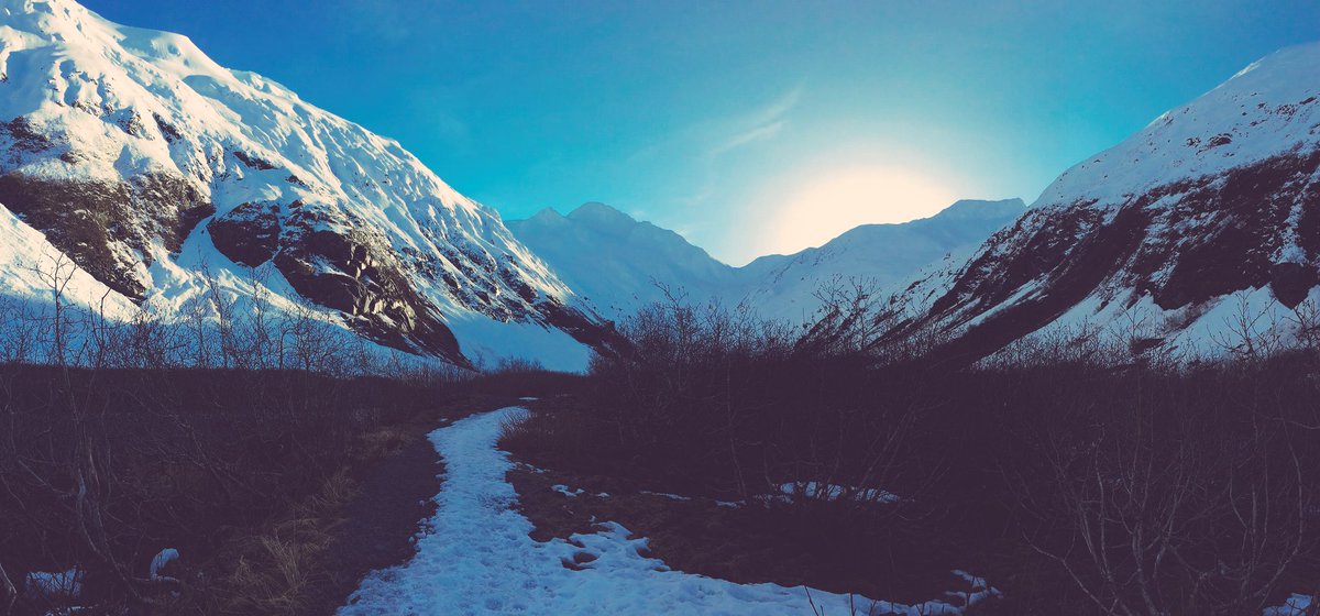 Towarak11's tweet photo. Appreciate living in Alaska 🏔🌅 https://t.co/riXfILDsBI