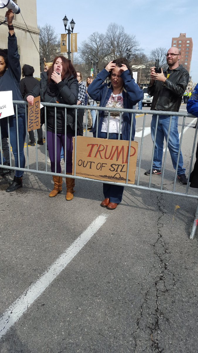 STLSouthards's tweet photo. #TrumpSTL https://t.co/Gv6Q1qwMw5