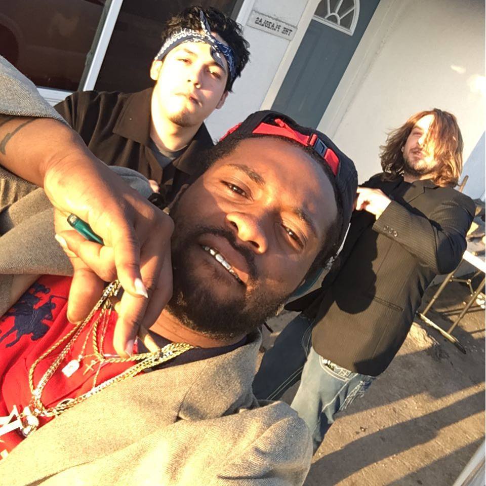 ProducerInfinit's tweet photo. With big Bros @Bambitho_006  @JAYiZMKM #Shhmackergang #KaliMenace #supportSDmusic https://t.co/VTrWft3LWa
