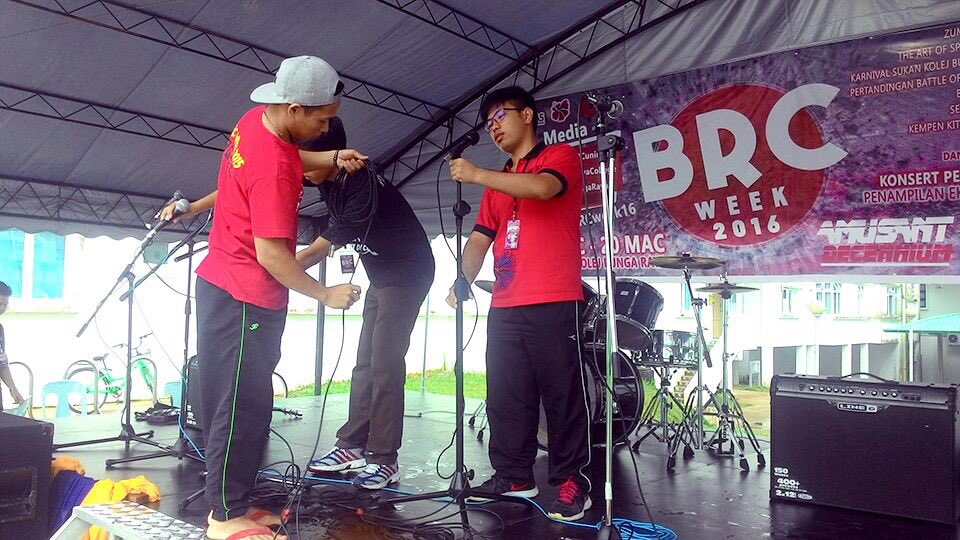 brcunimas's tweet photo. Persediaan Battle of The Band! #BRCweek2016 #BrcEvent #BRCVisible https://t.co/YNl2GRtiYc