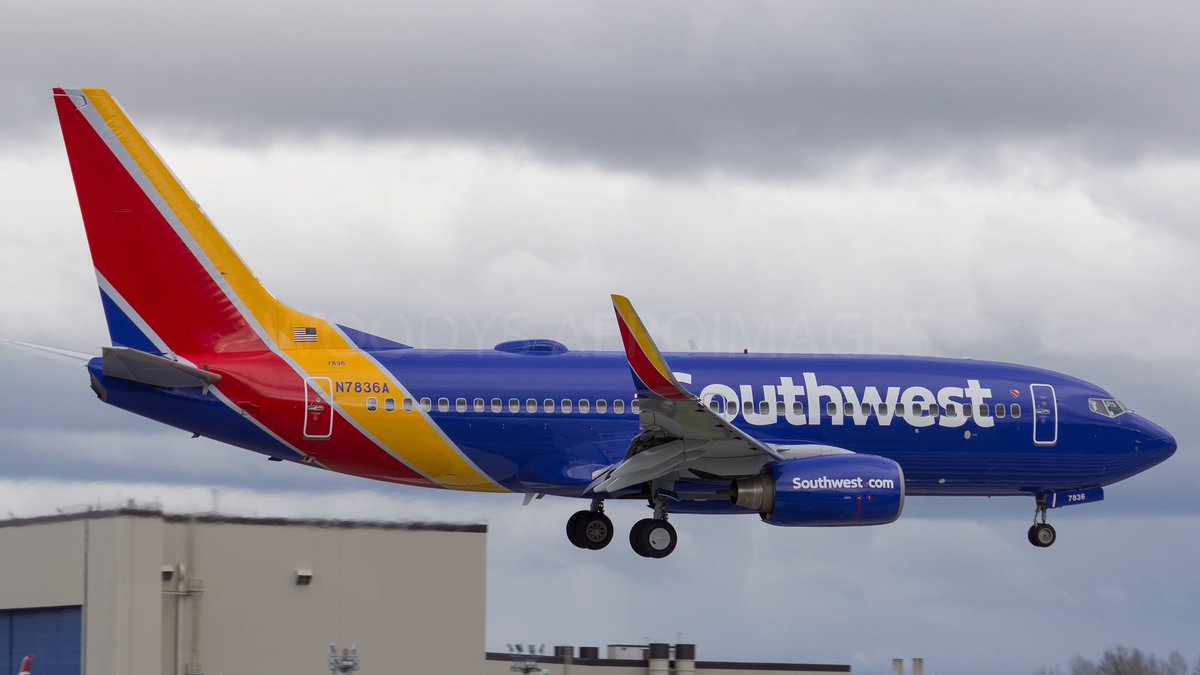 AeroimagesChris's tweet photo. @SouthwestAir N7836A performed a test flight before departing for PHX. https://t.co/5BWuEoC6VG
