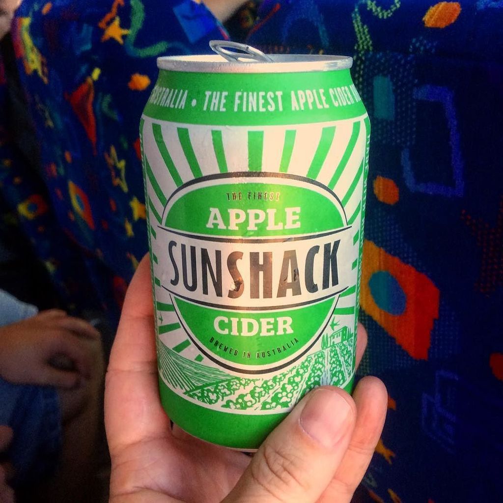 sunshackcider's tweet photo. Had to do a quick run to the bottle-o for bus drink yesterday before #adayonthegreen thought we'd try out some @sun… https://t.co/WkvZQzEC2p