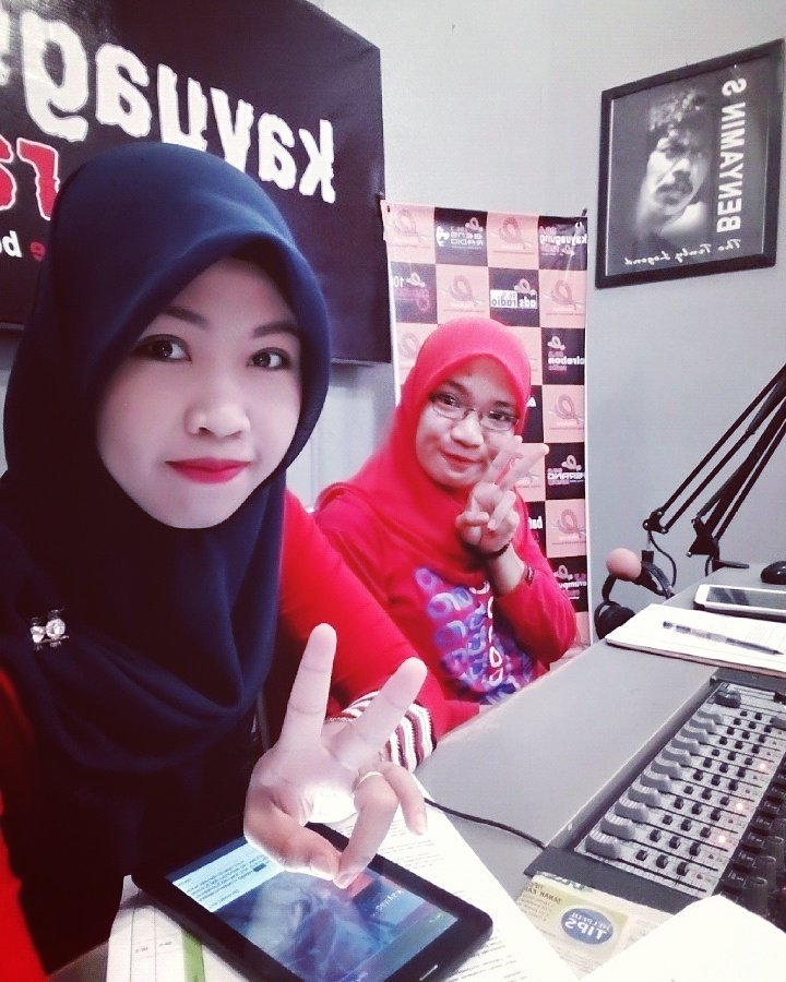 Kerjaan saya di tiap hari sabtunya di #SPO <a href="/KayuagungRadio/">Kayuagung Radio</a>