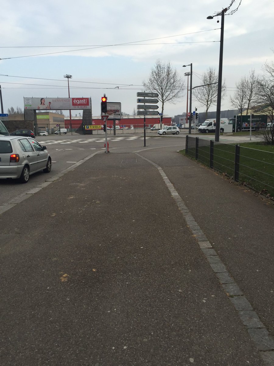 NeconceptAlsa's tweet photo. Egast, ça commence ! #Egast #Flashguards #onestla #totlematin https://t.co/JJzjgNa3MN