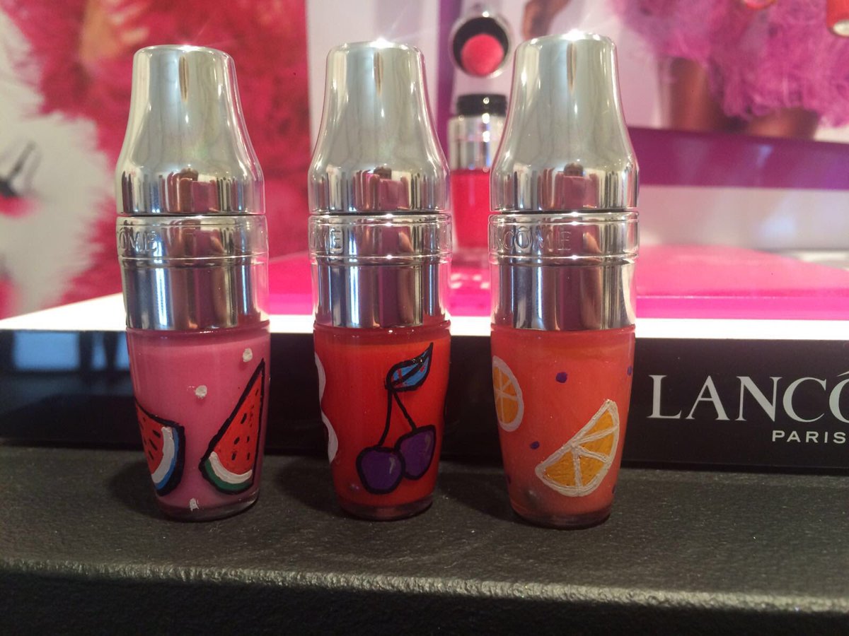 MarinaMtorres's tweet photo. Come visit us at #GlamourBeautyFest ! #juicyshaker #bantheboring @LancomeUK https://t.co/A4CfvNdKUK