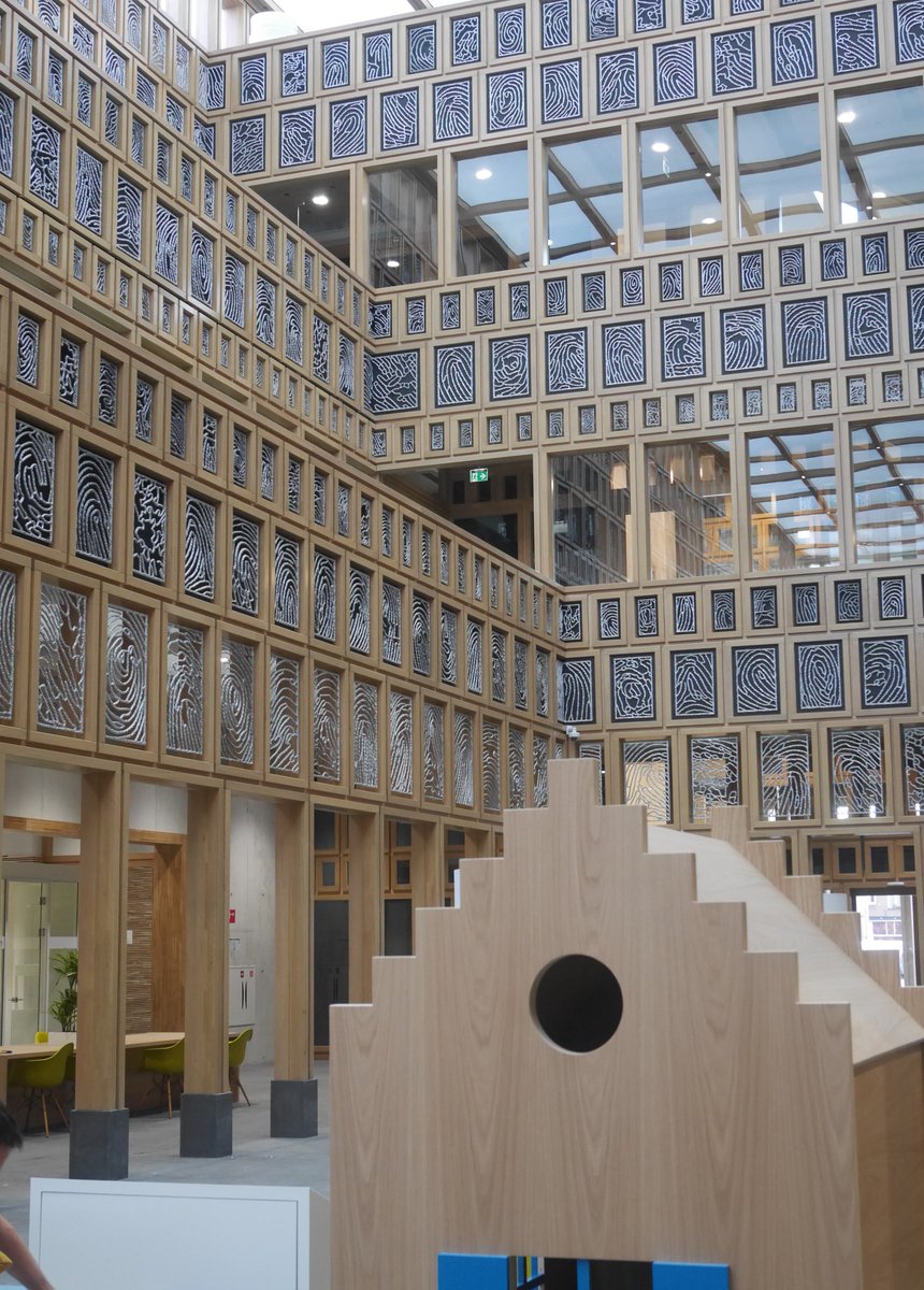 Wil je ook weten waar "je hangt". Had je een uitnodiging voor zaterdag, maar kon je gisteren niet. Kom dan vandaag!