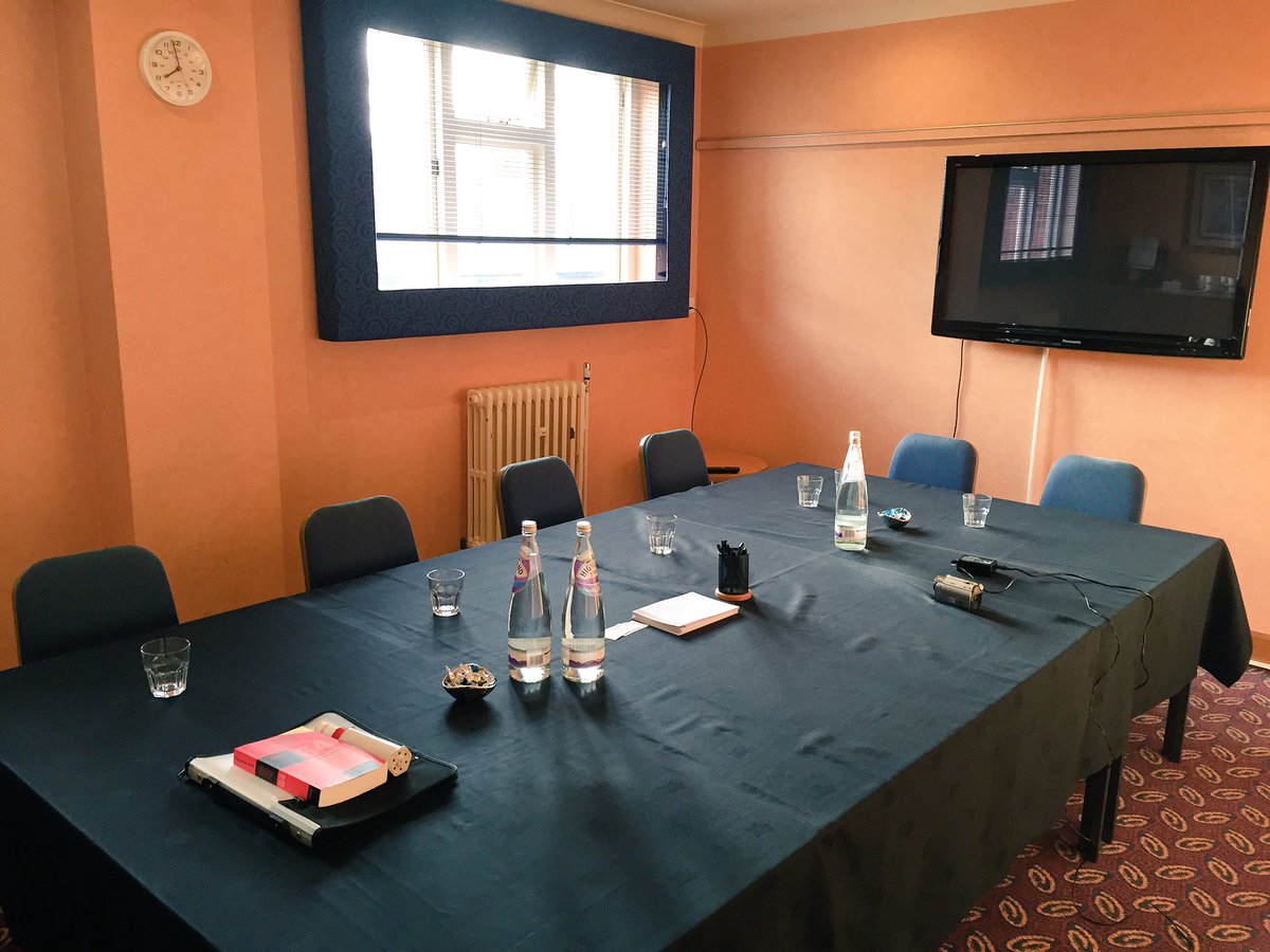 aman999arora's tweet photo. Ready to go with our Birmingham CSA course this morning - sunshine always helps! #AroraMRCGP #lovemeded https://t.co/vPIgN2FPqJ