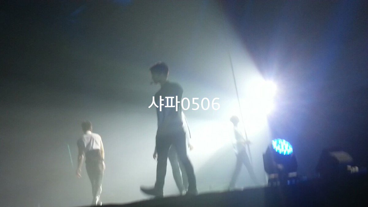 daebakrealheol's tweet photo. 백현 #baekhyun #exo #EXOLUXIONININA https://t.co/3pL2eK3kyg