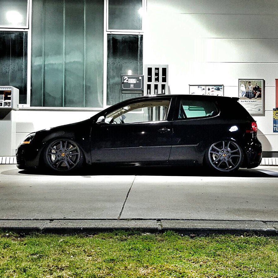 ahexclusive's tweet photo. MK5 R32 with @AirLiftCompany by @ahexclusive 
#lifeonair #tmhxclsv https://t.co/sqmc4YwPLc